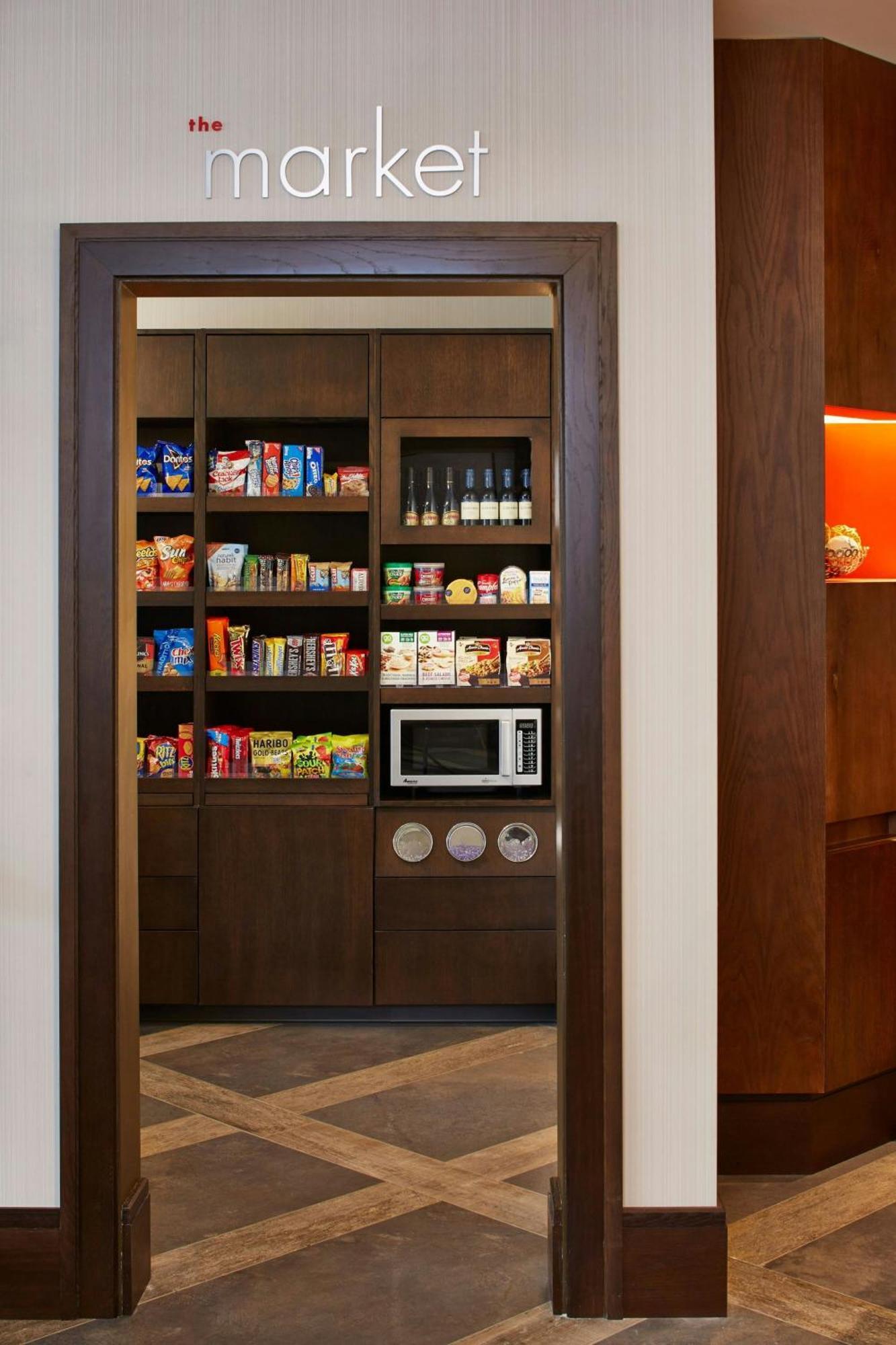 Courtyard By Marriott לייק ג'ורג' מראה חיצוני תמונה