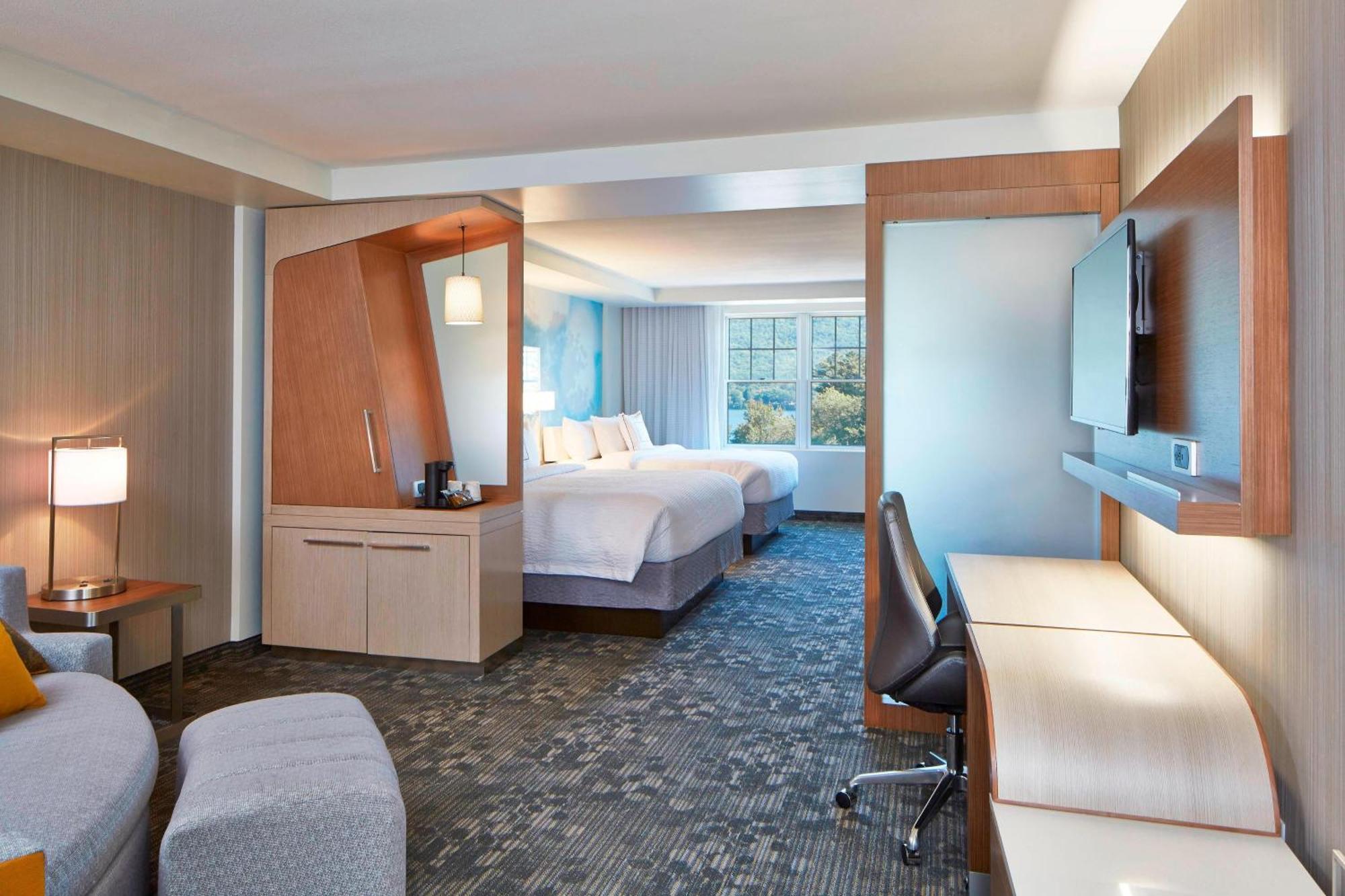 Courtyard By Marriott לייק ג'ורג' מראה חיצוני תמונה